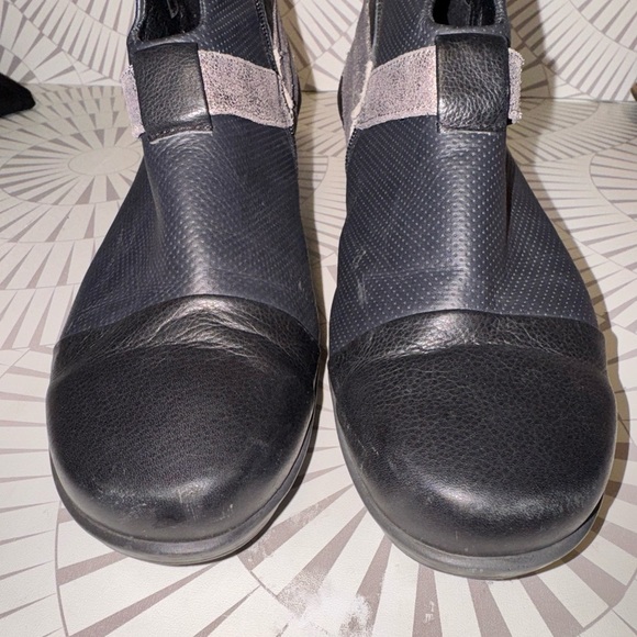 Naot Modern‎ Leather Ankle Boots Caviar and Onyx EU 40 - Picture 2 of 8
